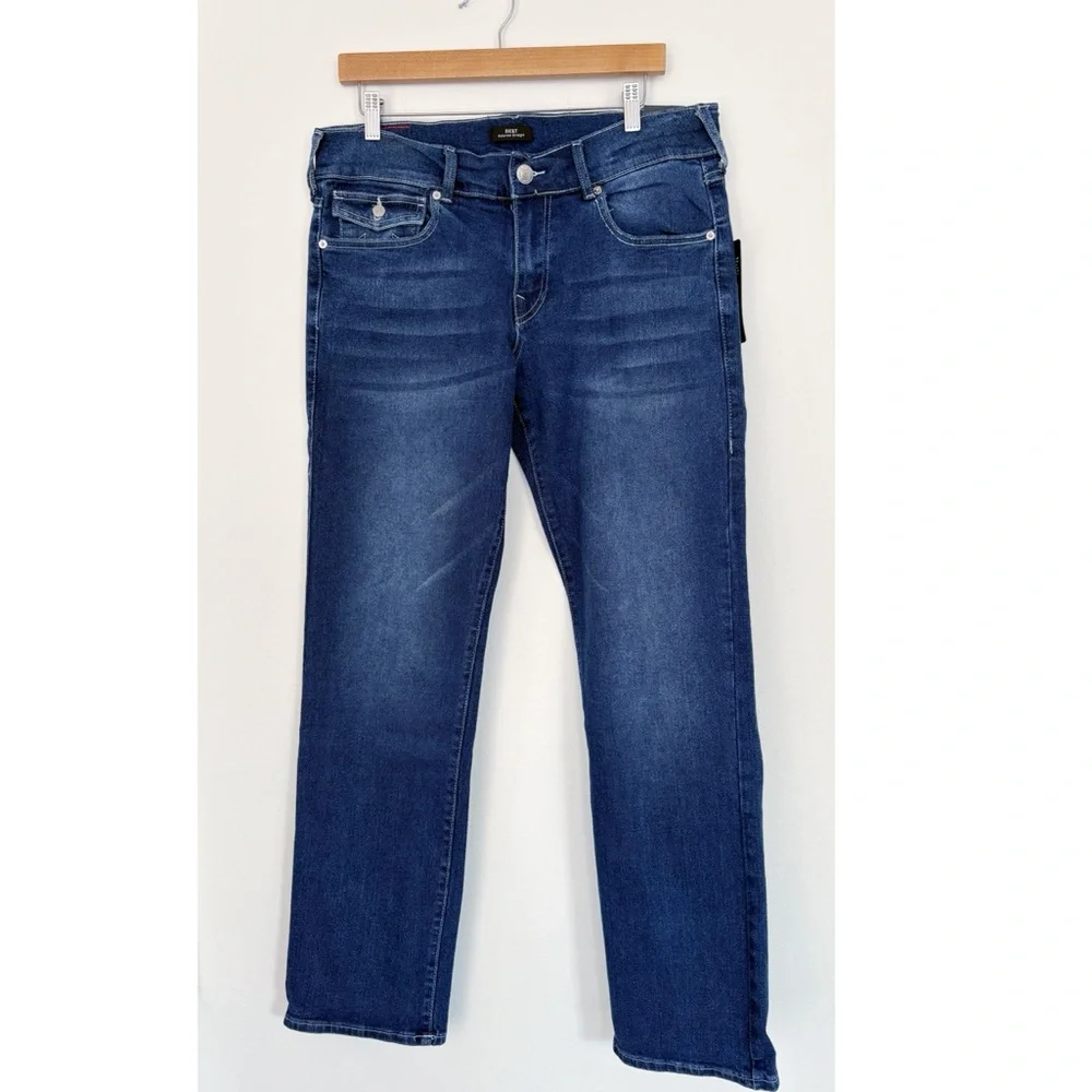 True Religion || Ricky Straight Jeans Flap Pocket in Medium Flake Blue 32x34 NWT